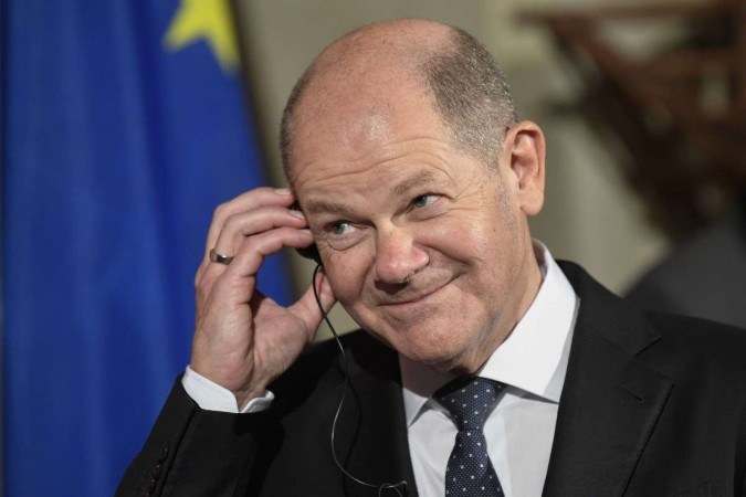 Na imagem, o chanceler alemão Olaf Scholz. -  (crédito: THOMAS KIENZLE / AFP)