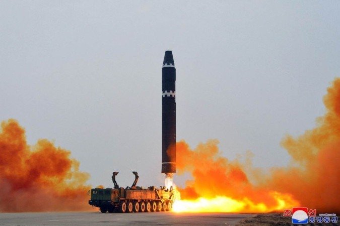 (crédito: STRINGER / KCNA VIA KNS / AFP) (crédito: STRINGER / KCNA VIA KNS / AFP)