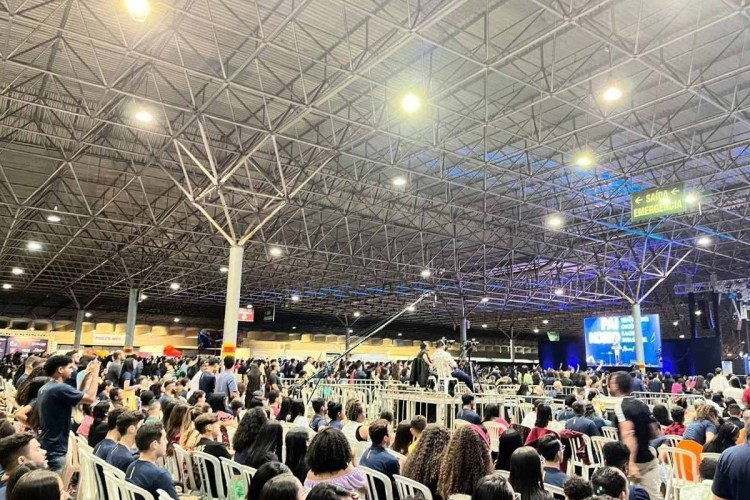 Celina Leão, governadora em exercício do DF, em evento evangélico durante o carnaval de 2023