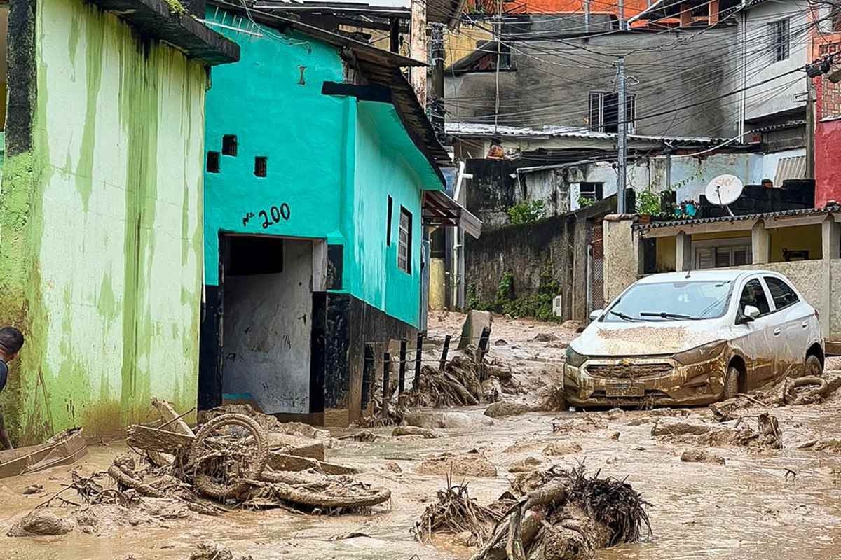 Dupla perde jogo de sinuca e mata sete pessoas em bar no Mato Grosso