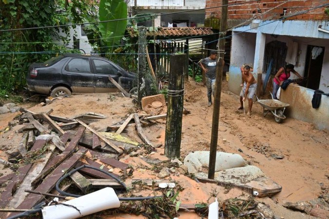 Repórteres São Agredidos Na Cobertura Da Tragédia Em São Sebastião 6755