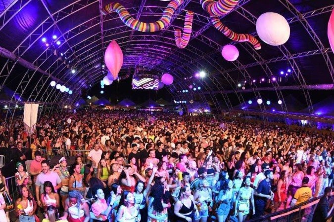  21/02/2023 Credito: Ed Alves/CB/DA.Press. Cidades.Carnaval 2023 - Quadradim da Folia. 