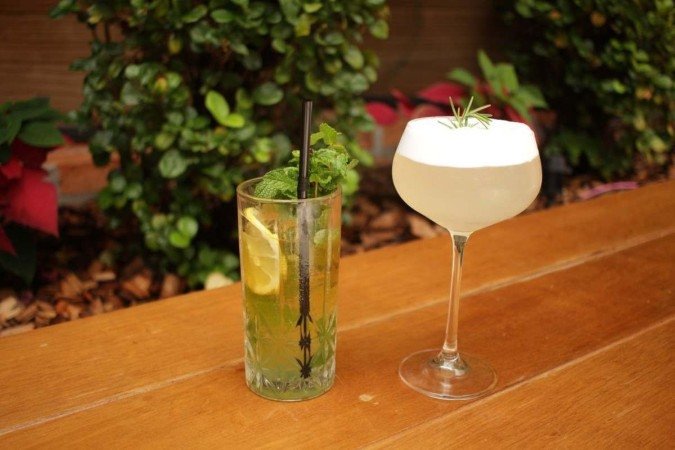 Ingredientes como grutas e água tônico fazem parte dessa nova leva de bebidas sem álcool