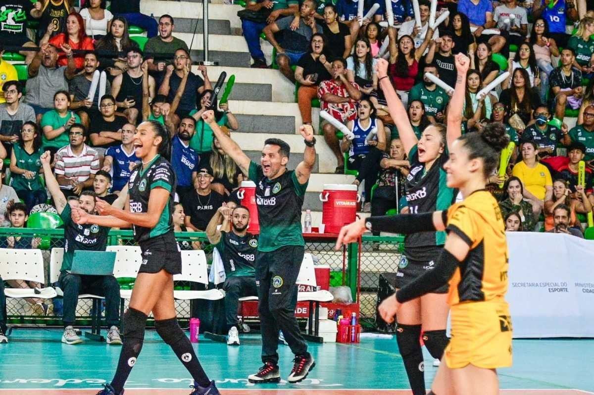 Superliga Feminina: Brasília caça playoffs e pode rebaixar São Caetano