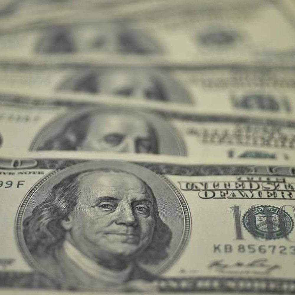 Dólar fecha a R$ 4,92 e Bolsa é melhor investimento de novembro