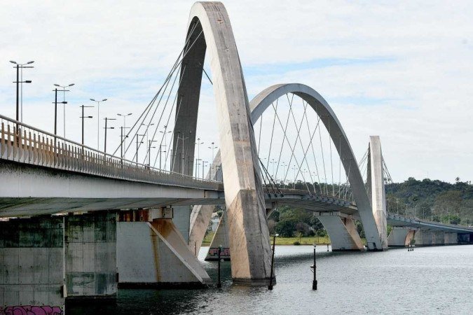 24/02/2023 Credito: Ed Alves/CB/DA.Press. Cidades. Envelhecimento natural dos monumentos. Ponte JK - Terceira Ponte. - (crédito: Ed Alves/CB/DA.Press) 24/02/2023 Credito: Ed Alves/CB/DA.Press. Cidades. Envelhecimento natural dos monumentos. Ponte JK - Terceira Ponte. - (crédito: Ed Alves/CB/DA.Press)