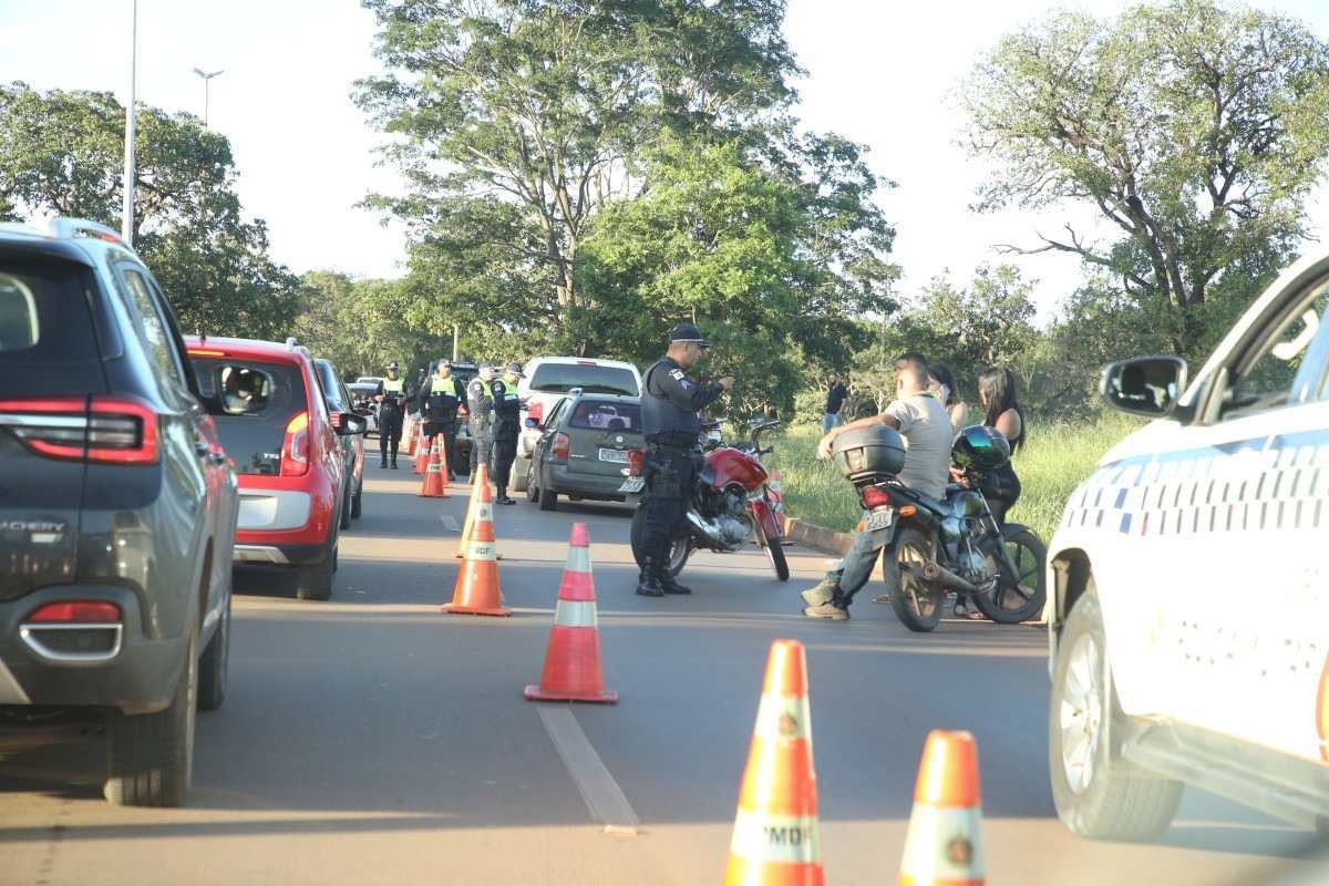 Divulgar blitz de trânsito é crime? Veja o que dizem advogados