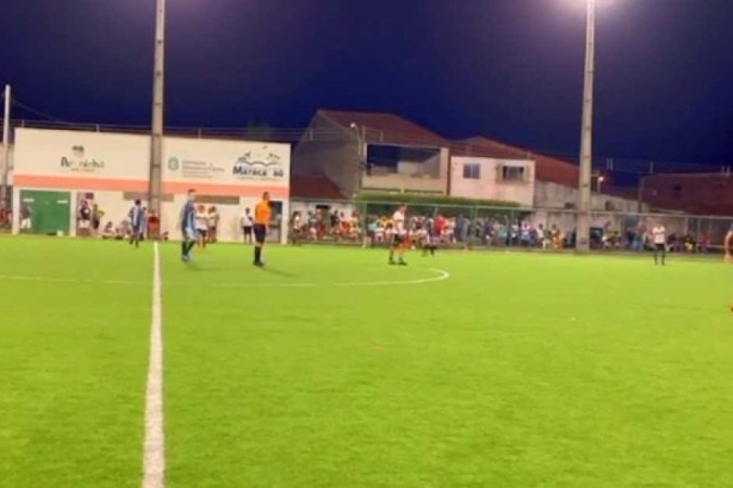 Jogo de futebol é interrompido por tiros; homem foi executado