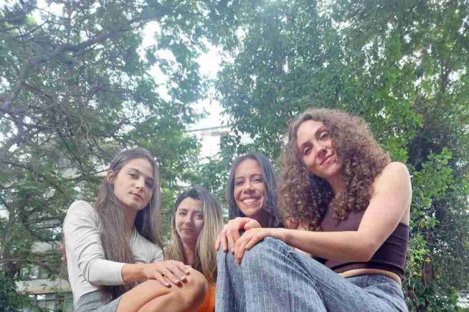 Revista - Mulheres que vão a luta. Especial Dia das Mulheres.