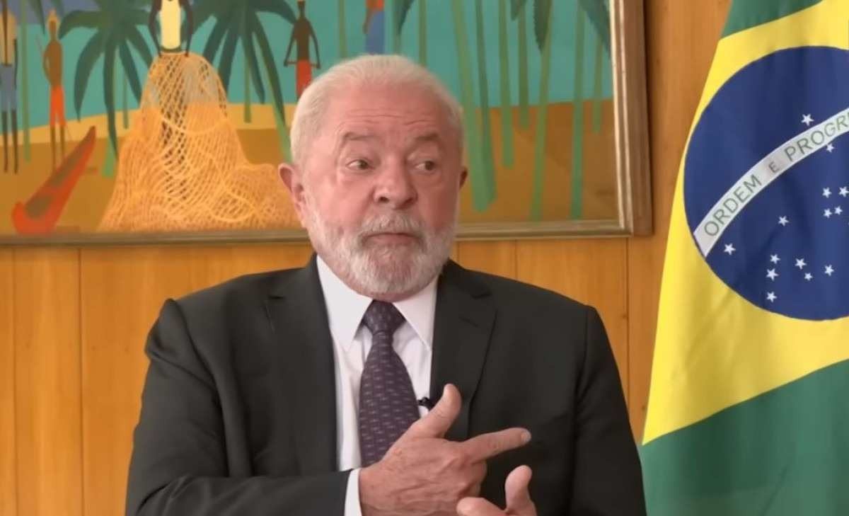 Projeto que tira do governo Lula controle sobre armas de fogo é aprovado em comissão da Câmara