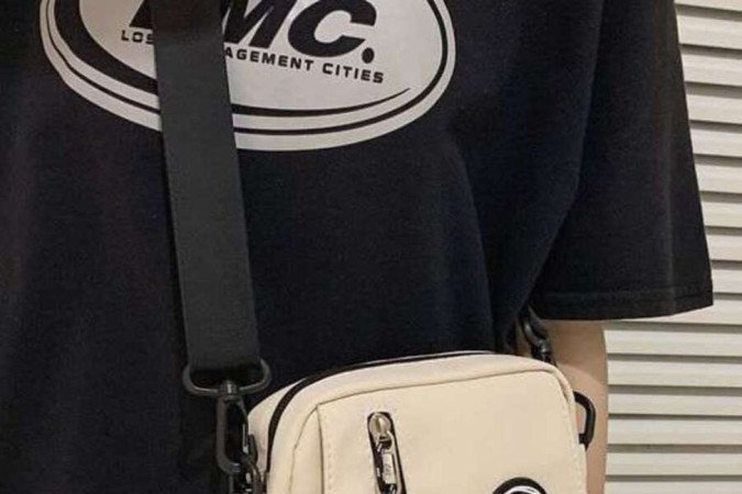 Especialistas de moda acreditam que as bags vieram para
 substituir as antigas pochetes