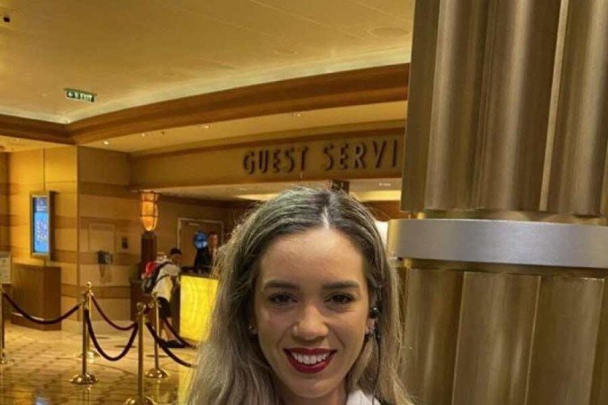  2023. Revista do correio. Turismo no navio da Disney. Gabriella Mello.
      