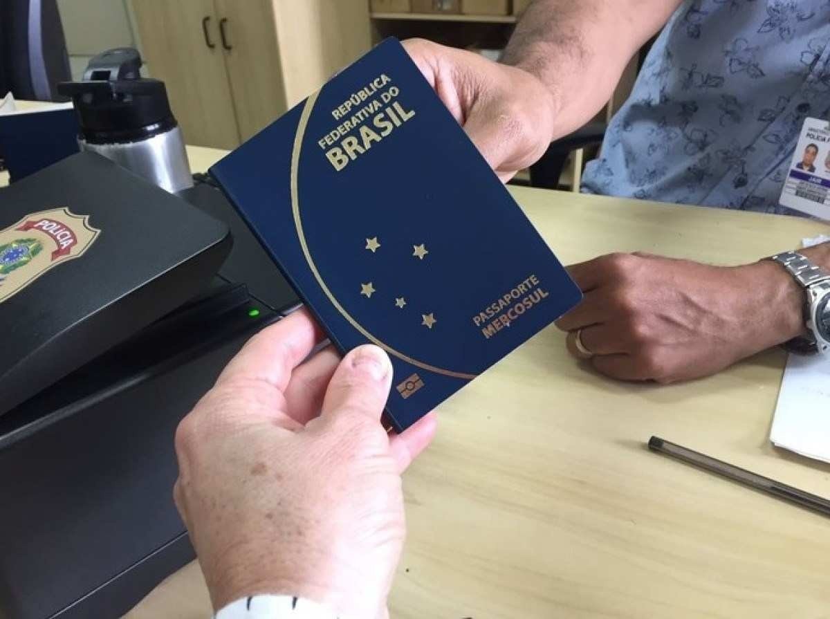 Visto mais difícil reduz viagens aos Estados Unidos