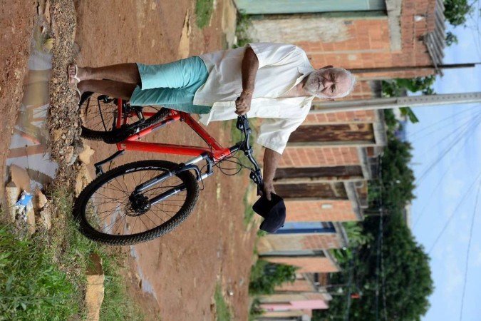  Antônio Evaldo quebrou a perna após escorregar durante uma chuva