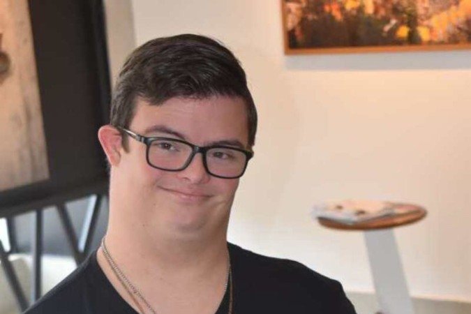  09/03/2023. Crédito: Mariana Lins/Esp.CB/D.A Press.Exposição Universos de Augusto Corrêa, na CLDF,Augusto Corrêa.