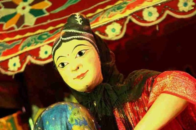  Grupo Locômbia, encantadores de serpentes