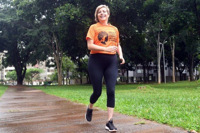  10/03/2023 Credito: Ed Alves/CB/DA.Press. Esportes. Maratona Brasilia 2023. Na foto, Raissa Rossiter, primeira Inscrita. 