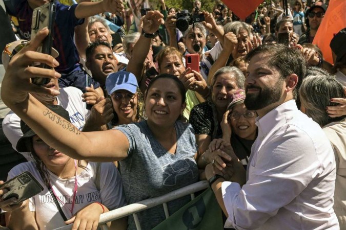 Salas vê atual Chile como melhor da história e quer reencontro com Brasil