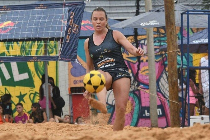 11/03/2023 Credito: Ed Alves/CB/DA.Press. Cidades. Governadora em Exercicio Celina Leao em jogo de Fut Volei - Em Aguas Claras. - (crédito: Ed Alves/CB/DA.Press) 11/03/2023 Credito: Ed Alves/CB/DA.Press. Cidades. Governadora em Exercicio Celina Leao em jogo de Fut Volei - Em Aguas Claras. - (crédito: Ed Alves/CB/DA.Press)