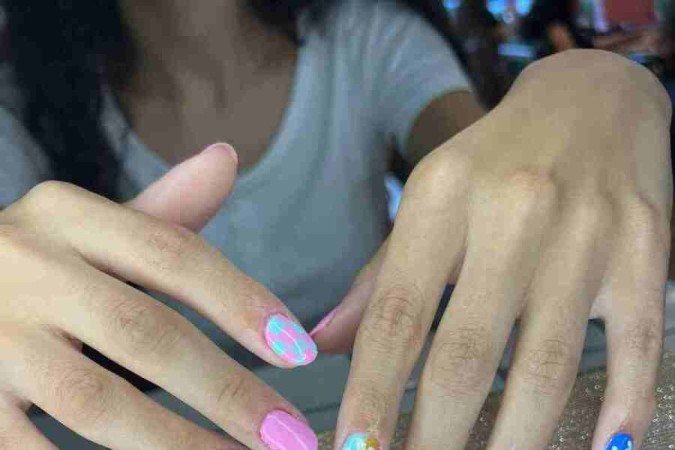 Formas geométricas dos anos 1960 e flores dos anos 1970: a mistura está com tudo 