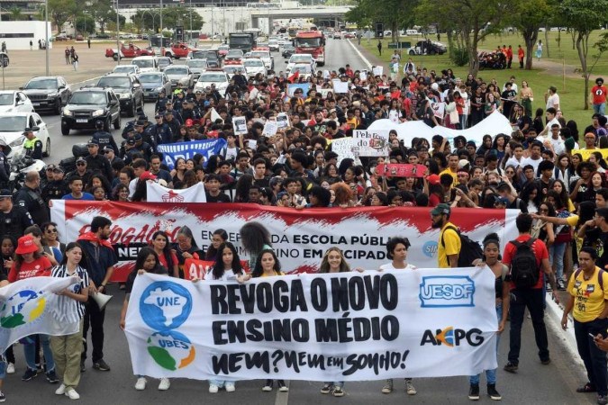 Comissão De Educação Promove Debate Sobre O Novo Ensino Médio