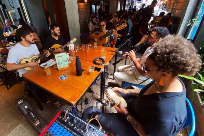  Roda de Choro Teta Cheese Bar.