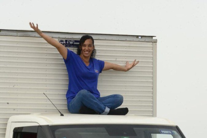  14/03/2023  Crédito: Carlos Vieira/CB/DA Press. Brasília, DF. Cidades. Mulheres que vão à luta. Alice Lopes, motorista de caminhão.