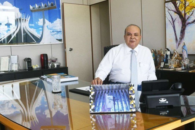 Os primeiros despachos