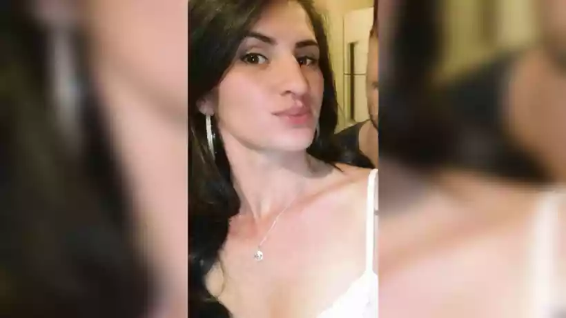 Mulher de 27 anos é morta com tiro de espingarda; namorado é suspeito