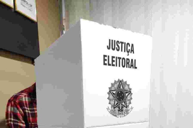 Alvo de críticas nas últimas eleições, as urnas eletrônicas passaram por um Teste Público de Segurança da Urna (TPS) no fim de 2023 -  (crédito: Sinpol-DF/Divulgação)