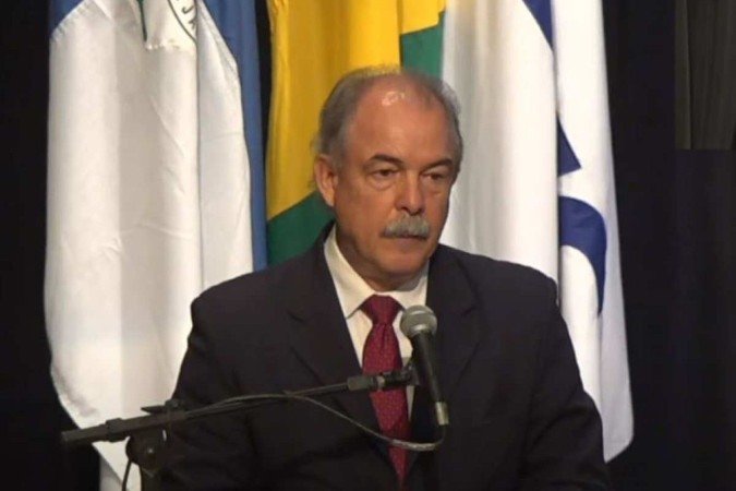 Mercadante afirmou que o objetivo é que o quadro de pessoal do BNDES tenha 20% de funcionários negros. Atualmente, o banco conta com um percentual aproximado de 14,6% de funcionários negros - (crédito: Reprodução/Youtube @BNDES) Mercadante afirmou que o objetivo é que o quadro de pessoal do BNDES tenha 20% de funcionários negros. Atualmente, o banco conta com um percentual aproximado de 14,6% de funcionários negros - (crédito: Reprodução/Youtube @BNDES)
