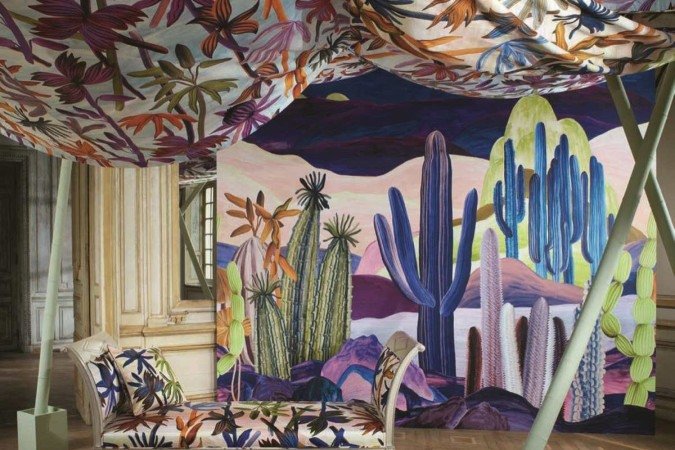 Coleção criada por Christian Lacroix