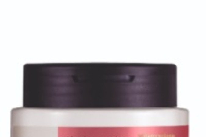  Linha Antiqueda e Crescimento, da Natura Lumina. 
É composta por xampu, condicionador, máscara e sérum noturno