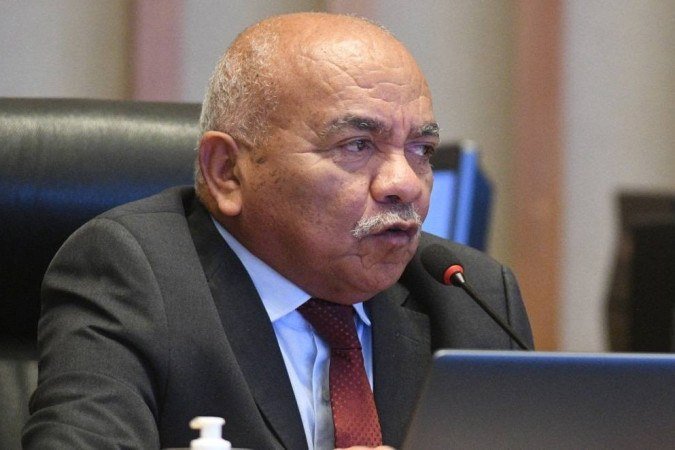  23/03/2023 Credito: Ed Alves/CB/DA.Press. Cidades. Ex-secretário de Segurança Pública do DF, Júlio Danilo, na CPI dos Atos Antidemocráticos. Na foto, o Deputado Distrital Chico Vigilante. 