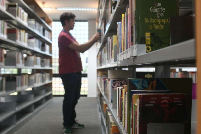 Biblioteca universitária. - (crédito: Ed Alves/CB/DA.Press) Biblioteca universitária. - (crédito: Ed Alves/CB/DA.Press)