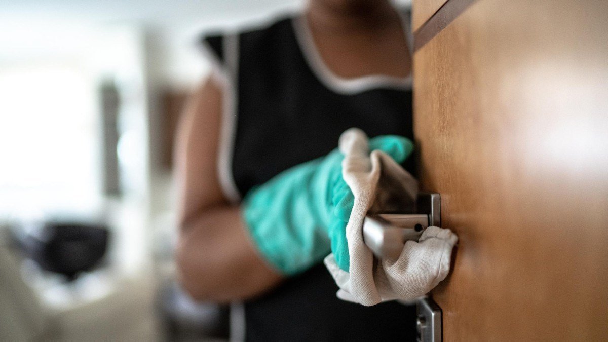 'Quebrei o braço e fiquei sem dinheiro para comida': os limites da PEC das Domésticas, 10 anos depois