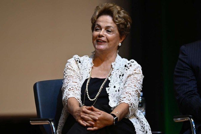 Dilma é diretora do Novo Banco de Desenvolvimento (NDB, na sua sigla em inglês) dos Brics - (crédito: Mauro Pimentel/AFP) Dilma é diretora do Novo Banco de Desenvolvimento (NDB, na sua sigla em inglês) dos Brics - (crédito: Mauro Pimentel/AFP)