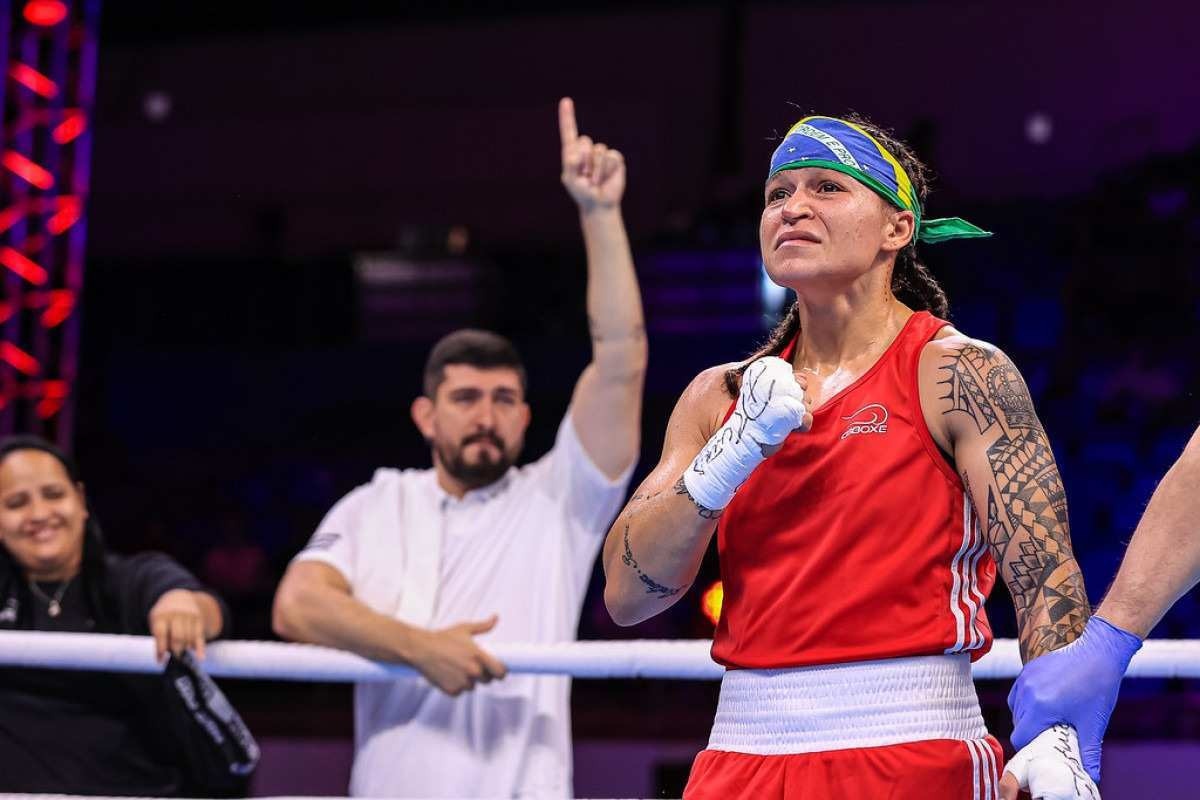 Boxe: Bia Ferreira busca o bicampeonato do Mundial neste domingo (26/3)