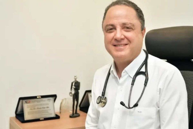Prof. Dr. Roberto Kalil Filho, médico que atende personalidades, foi assaltado em São Paulo - (crédito: Esfera/Divulgação) Prof. Dr. Roberto Kalil Filho, médico que atende personalidades, foi assaltado em São Paulo - (crédito: Esfera/Divulgação)