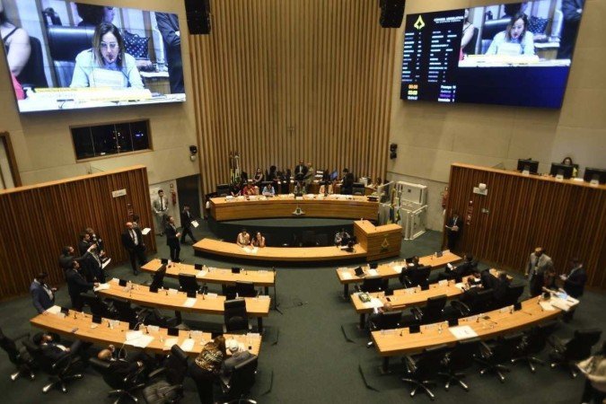 Vetos serão deliberados em 2024, afirmou presidente da CLDF Wellington Luiz (MDB) - (crédito: Minervino Júnior/CB/D.A.Press) Vetos serão deliberados em 2024, afirmou presidente da CLDF Wellington Luiz (MDB) - (crédito: Minervino Júnior/CB/D.A.Press)