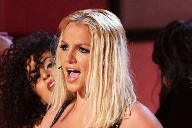 Britney Spears recebeu diversos ataques por seu corpo nesta apresentação, em 2007 