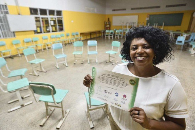 Terapeuta Cristiani Vieira, da Roda de conversa na Paróquia Bom Jesus dos Migrantes