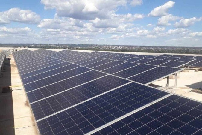 De acordo com associação, desde 2012 a fonte solar já trouxe ao país mais de R$ 170 bilhões em novos investimentos - (crédito: José Augusto Limão) De acordo com associação, desde 2012 a fonte solar já trouxe ao país mais de R$ 170 bilhões em novos investimentos - (crédito: José Augusto Limão)