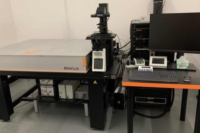 Nova versão do Minflux, desenvolvido pelo Max Planck Institute for Medical, tem precisão de até 1,7 nanômetro por milissegundo