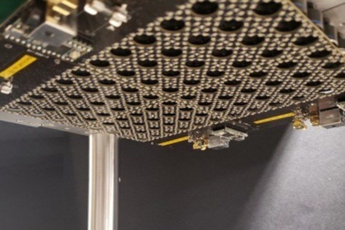 Com 54 lentes, 
aparelho faz 
frames em 
diferentes 
perspectivas