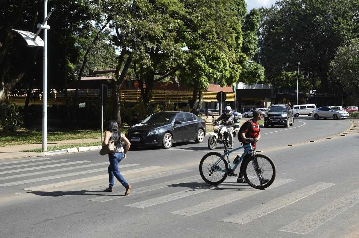 Mobilidade segue limitada para pedestres e ciclistas, concluem especialistas