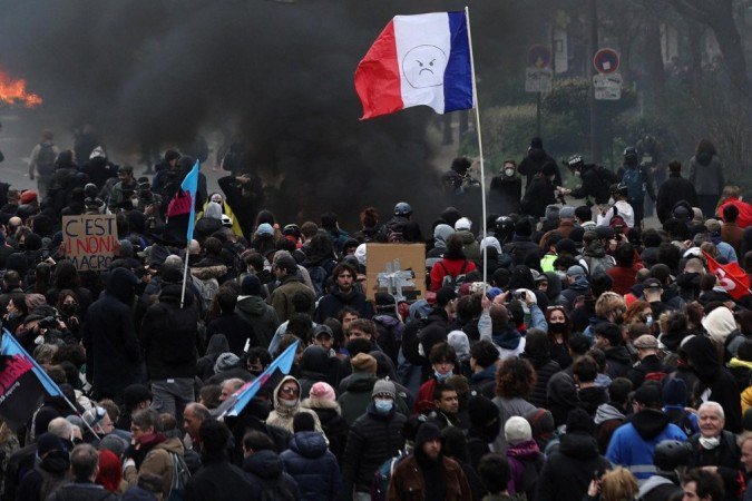 Milhões de pessoas saíram às ruas nas últimas semanas para protestar - (crédito: Reuters) Milhões de pessoas saíram às ruas nas últimas semanas para protestar - (crédito: Reuters)