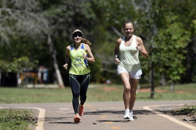 Em treinamento, Paula Monteiro e Liliana Korniat querem se superar na Maratona Brasília 2024
