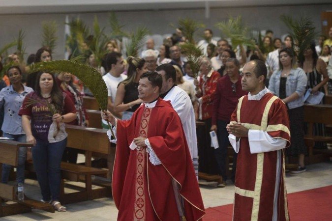 Missa de Domingo de Ramos na Catedral de Brasília - (crédito: Minervino Júnior/CB) Missa de Domingo de Ramos na Catedral de Brasília - (crédito: Minervino Júnior/CB)