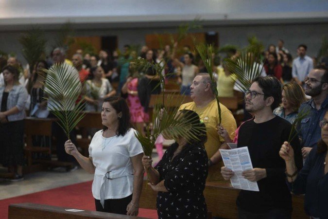 Missa de Domingo de Ramos na Catedral de Brasília. 